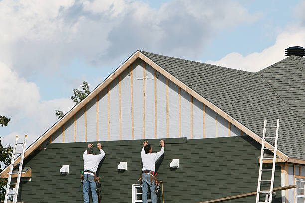 Professional Siding Installation technician working in Goldston, NC